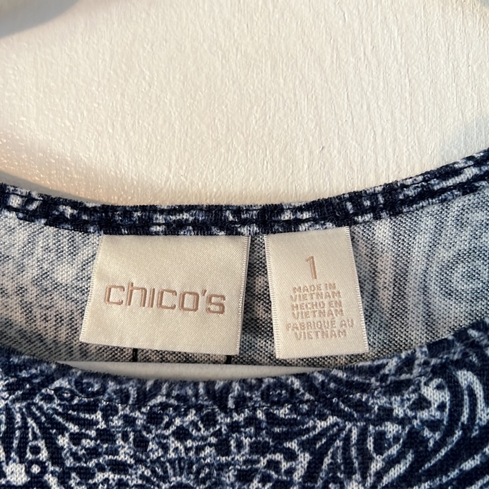 CHICOS DRESS SZ 1, SOFT FABRIC SIDE POCKETS HI LO HEM NAVY WHITE LAGENLOOK BOHO - Picture 2 of 8